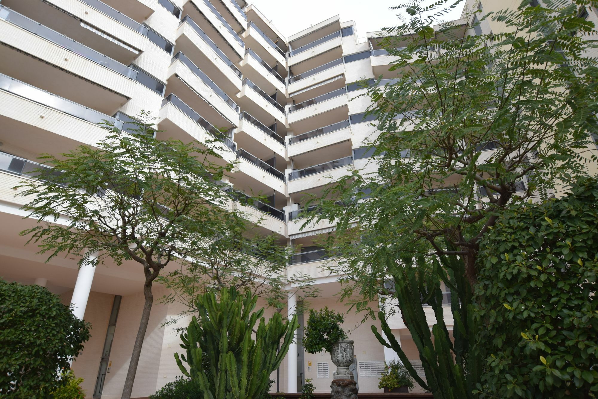 Plaza Mayor 2 Bedroom Apartment กัลเป ภายนอก รูปภาพ